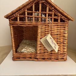 Cat House/ Bed.     Never used