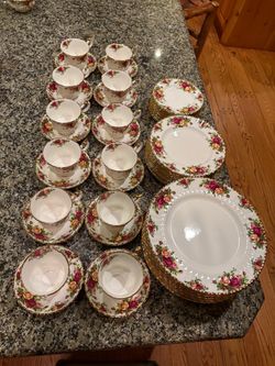 Royal Albert old country bone China, 12 setting, 60 piece dinner sets