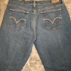 Woman's Levi Jeans! Excellent Shape!.
