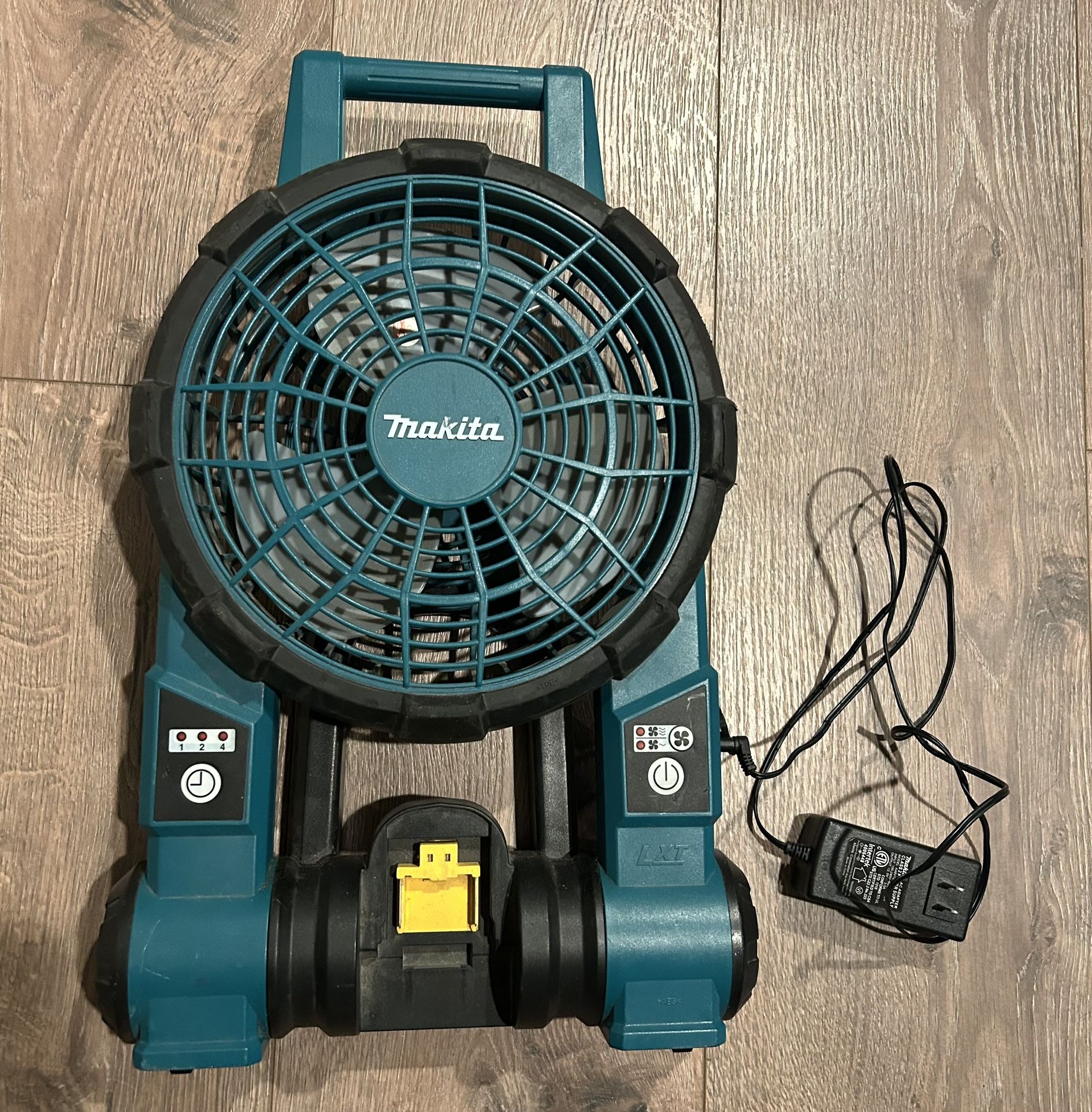 Makita 18 Volt Portable Fan Battery Or Plug In