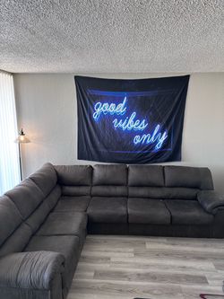 Couch sectional