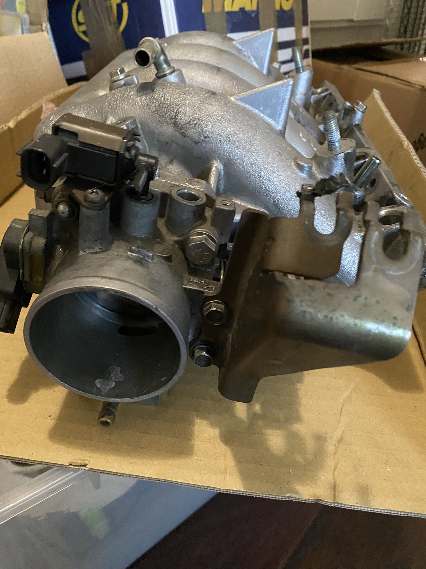 02-04 Acura RSX Type S Intake Manifold + TB Stock
