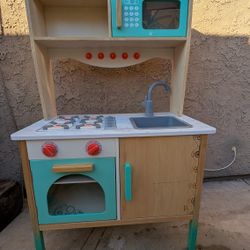 Kids Play Kitchen