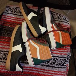 Vans size 10.5 woms black shoes size 6 woms