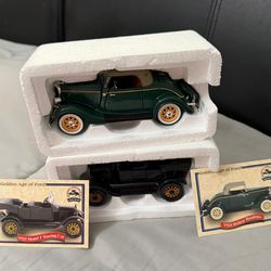 PAREJA DE CARRITO ANTIGUO DE METAL