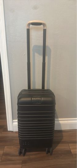The Carry-On Roller in Black
