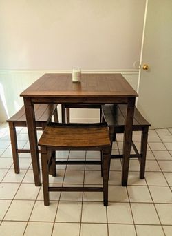 Bar Height Table With 4 Chairs