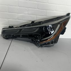 2020-2023 Toyota Corolla Left Headlight