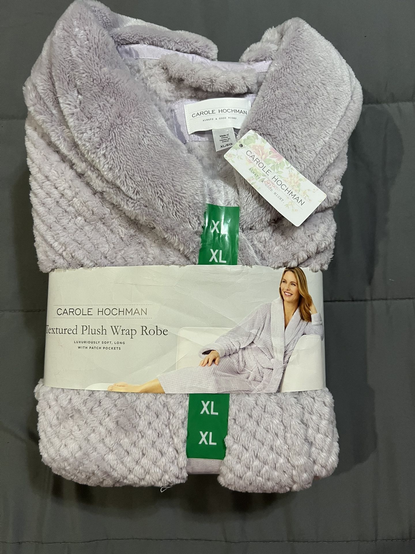 Woman’s Fleece Robe