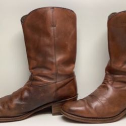 Boots 12d  Western Dingo Leather