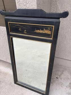 Vintage Chinoiserie Black Lacquer Pagoda Mirror – Hand-Painted Gilt Scene