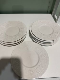 Set of 8 White Embossed Dessert/Side Plates