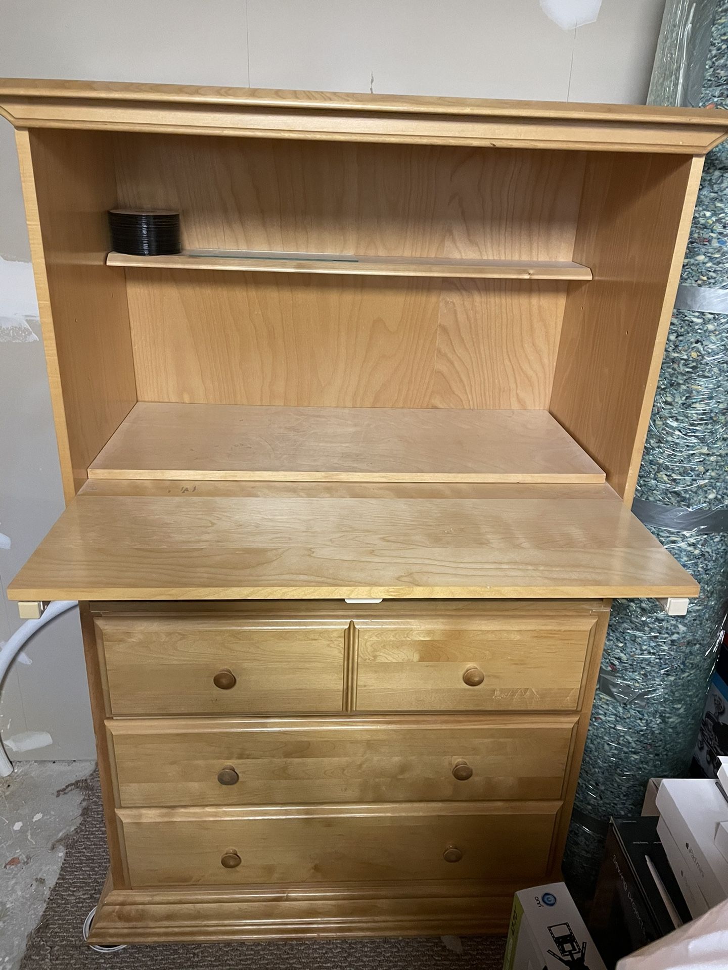 Baby Hutch With Changing Table