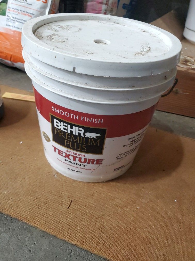 Behr Premium Plus Texture Paint 2 Gallon Never Used
