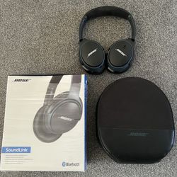 Bose SoundLink around ear Wireless Headphones II - Great Condition 