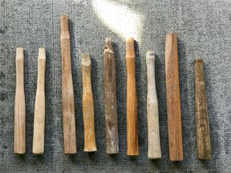 Wooden hammer handles (lot)