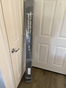 Titan Tns-72 Projector Screen 