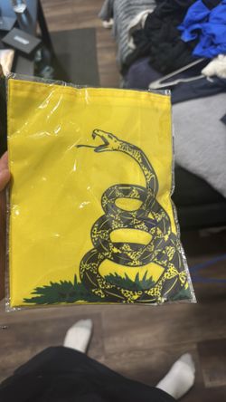 Don’t tread on me flag