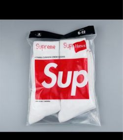 Supreme socks