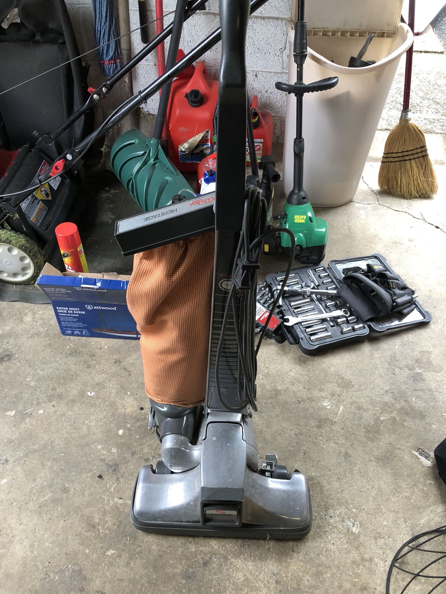 Kirby Heritage vacuum w/ hose attachments