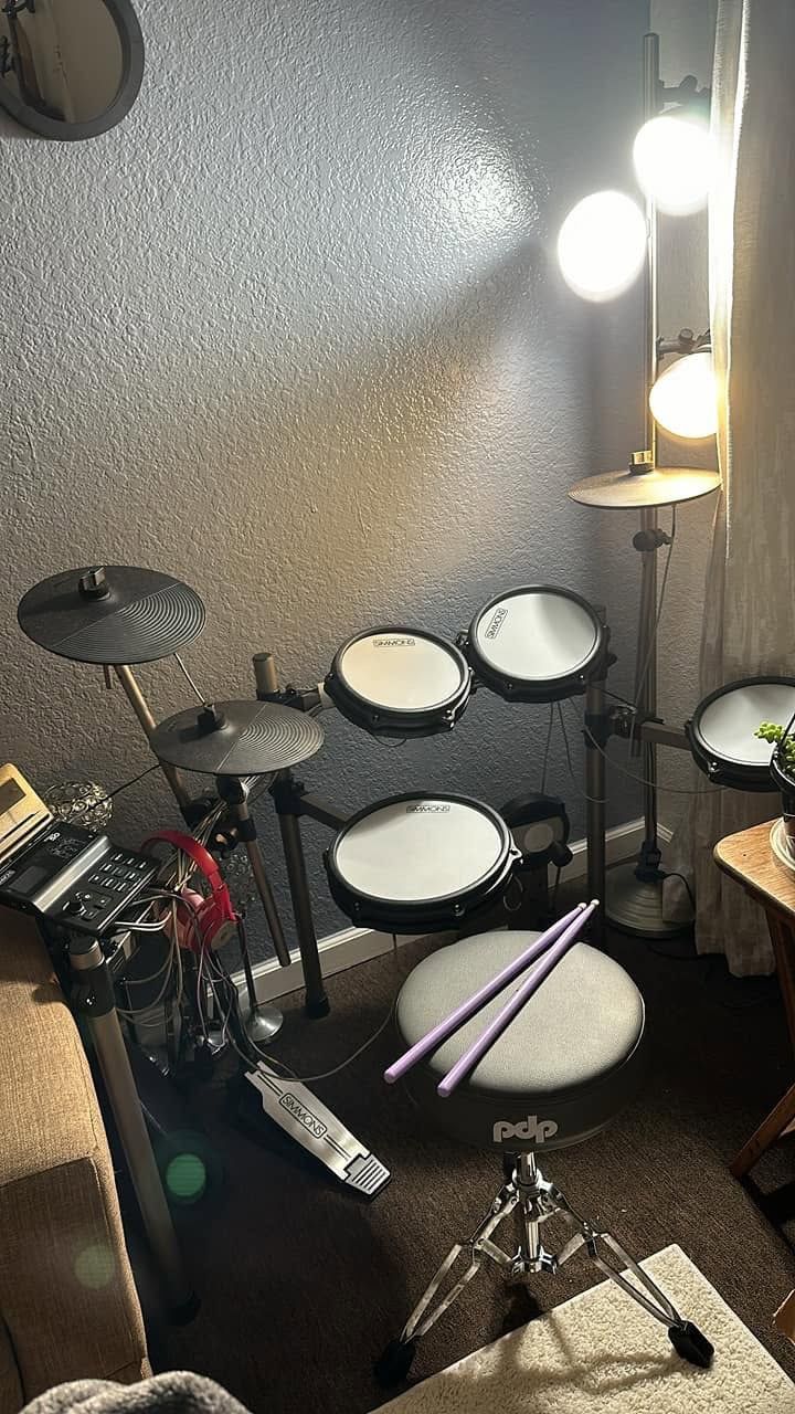 Simmons Titan50 Electric Drum Set