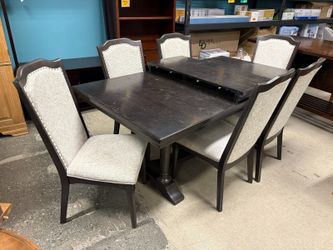 ASHLEY Welltern Extendable Dark Grey Dining Set w/ 6 Chairs & Leaf