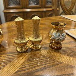 Golden Decoratives 