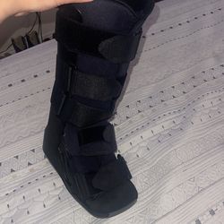 Fracture Boot