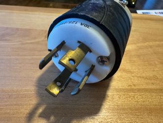Pass & Seymour L1430P 30A Twist-Lock Plug