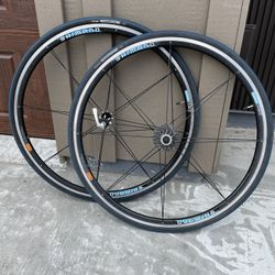 Road bike wheels Shimano