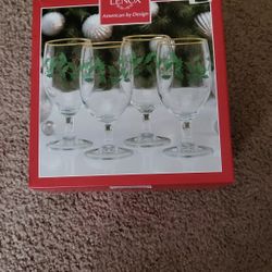 New Set of Glass $25.00
