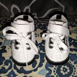 Fila Baby Boy Size 2. 5-8 Meses
