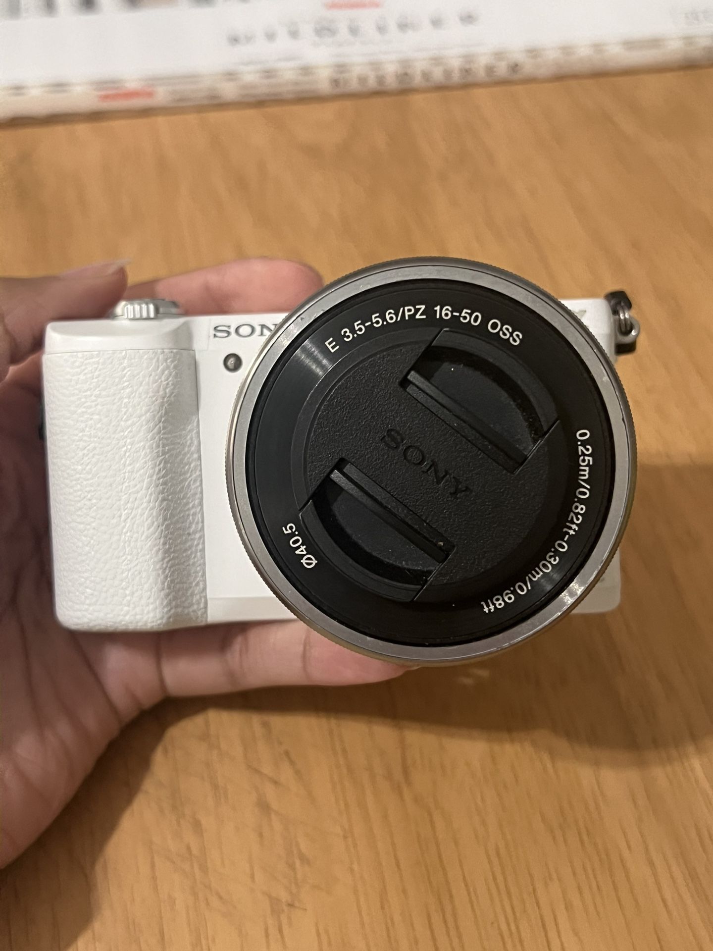 Sony A5100 (white) w/ Accessories 