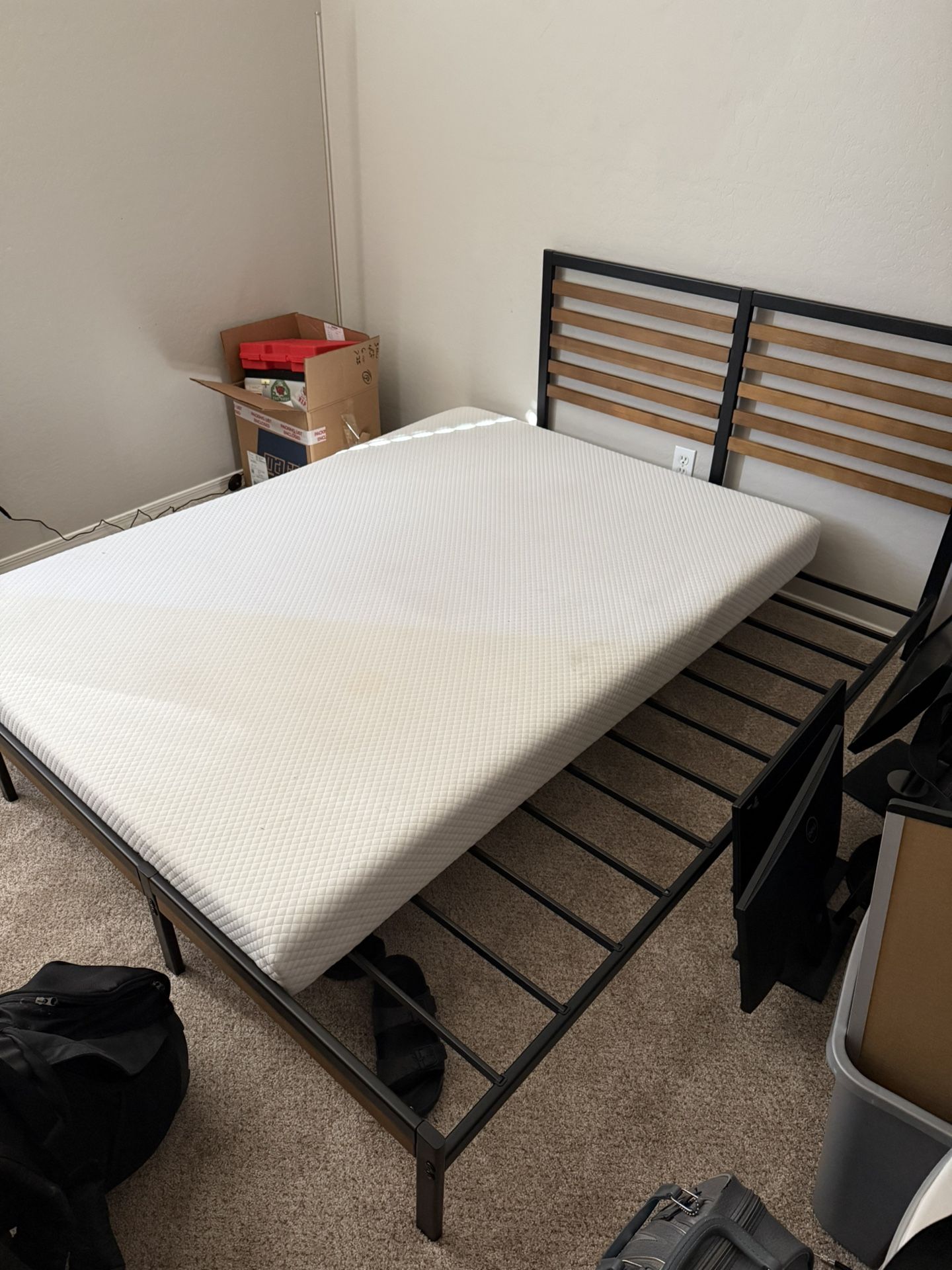 Full Size Bed Frame & Mattress