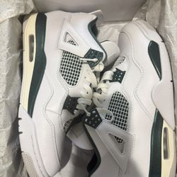 Jordan 4 (Oxidized Green) Size 10 1/2