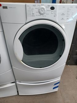 Kenmore Elite dryer on pedestal - Free delivery