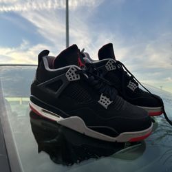 Jordan 4 Retro  Size 10