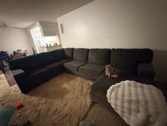 XL Dark grey sectional. must pick up only !
