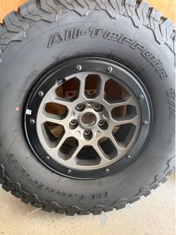 Jeep wrangler OEM wheels