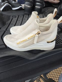 Michael Kors Bodie Slip-On Sneakers Gold/Cream - Women's Size 6.5