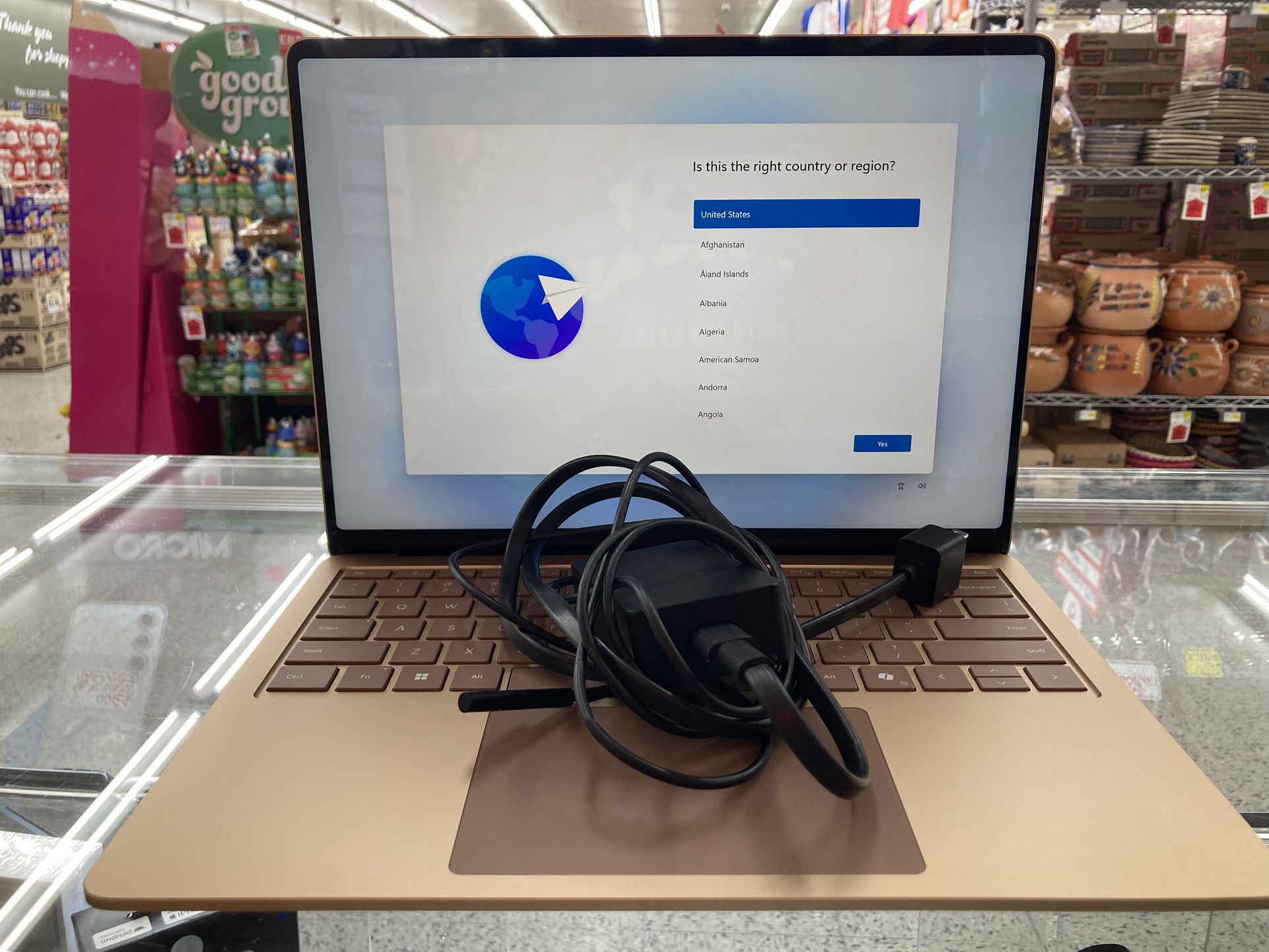 Microsoft Surface Laptop 7 (13.8‑inch) Model : 2036