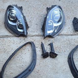 Porsche Macan HeadLights Left And Right 
