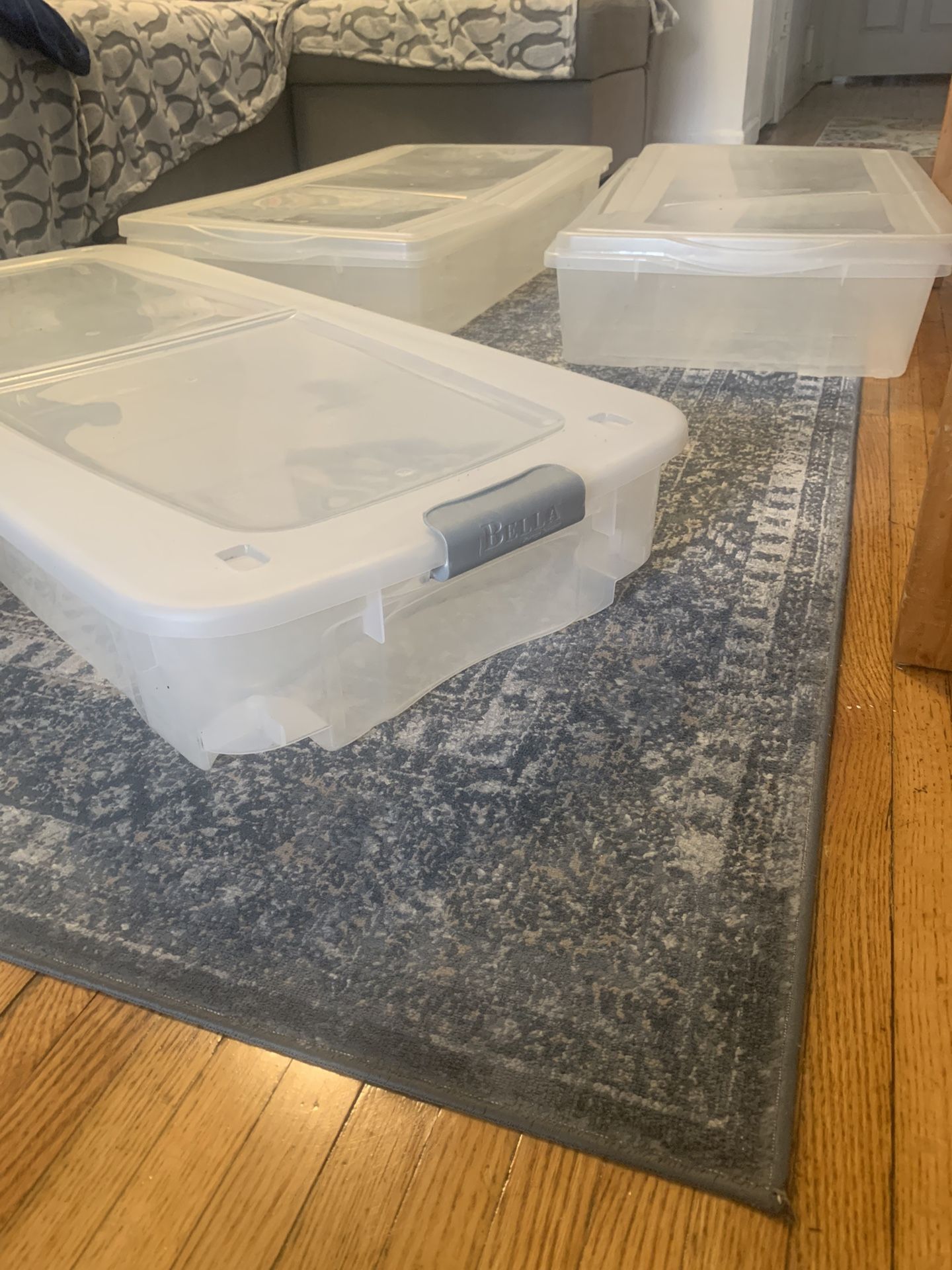 Rubbermaid Under Bed Storage Bin (38x16x9 inches) for Sale in Boise, ID -  OfferUp