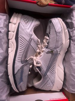 Size 12 Nike Vomero 5