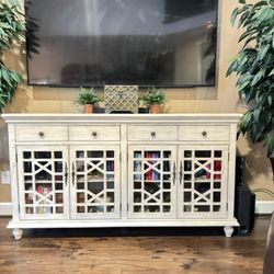 Buffet / TV Stand 