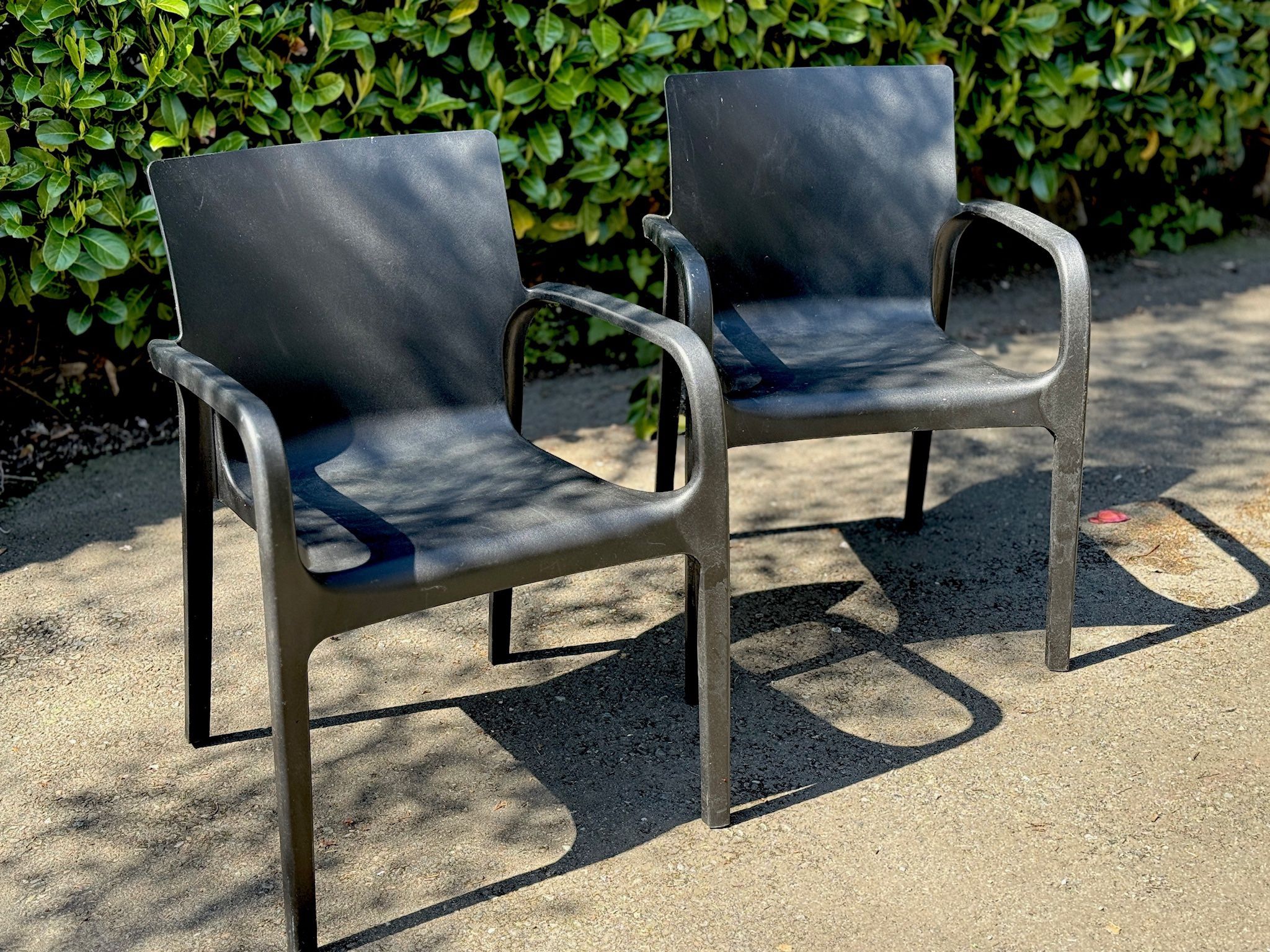 Lagoon Black Resin Outdoor Chairs