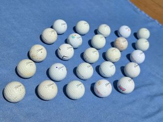 25 Used Golf Balls "Titleist"
