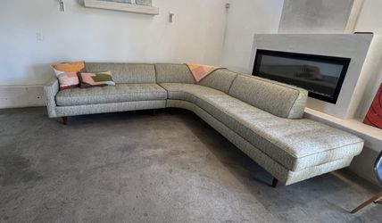 Apt2B Sectional Couch in Pecan