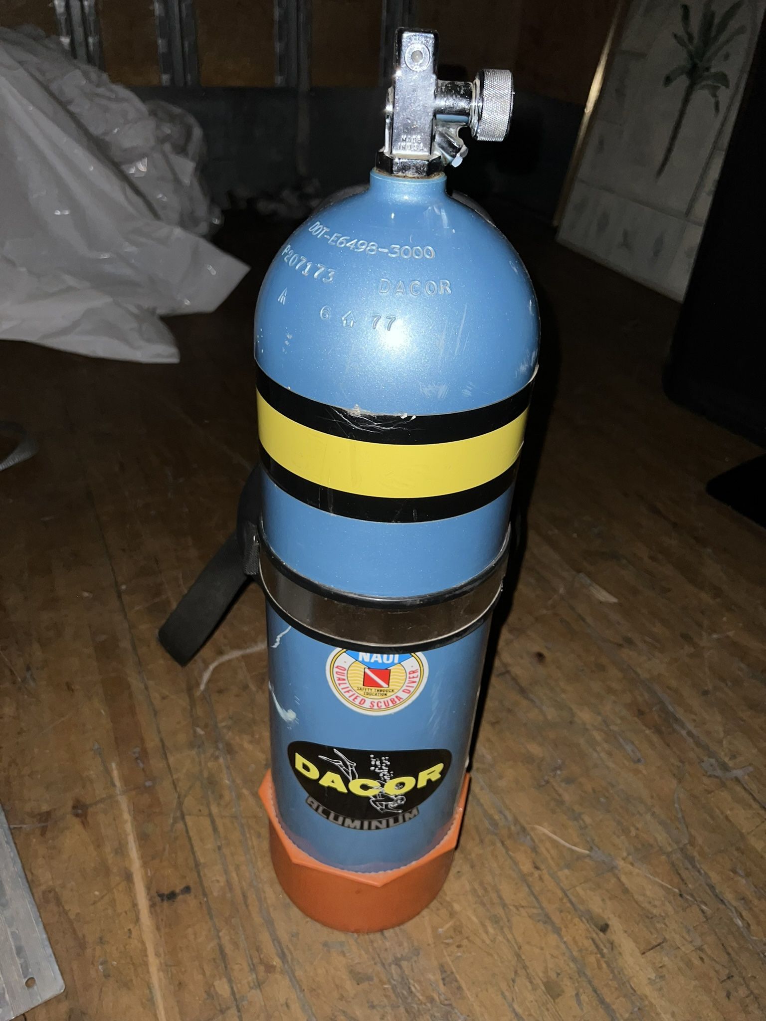 Dacor Scuba Diving Tank