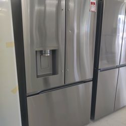 New - Counter-Depth MAX 23.7 Cu. Ft. 3-Door Smart French Door Refrigerator with Zero Clearance Hi